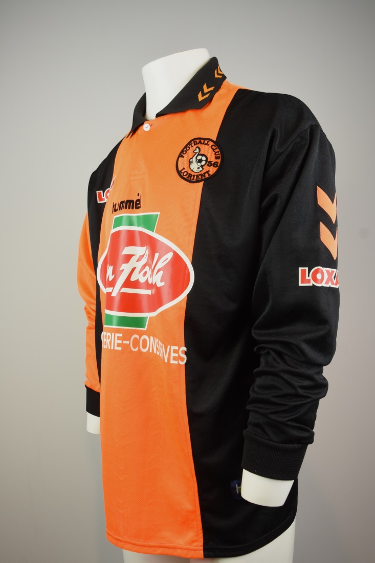 10019-Frankrijk-FC Lorient-Thuisshirt-Jean Floch-1998-1999-maatXL-zijkant