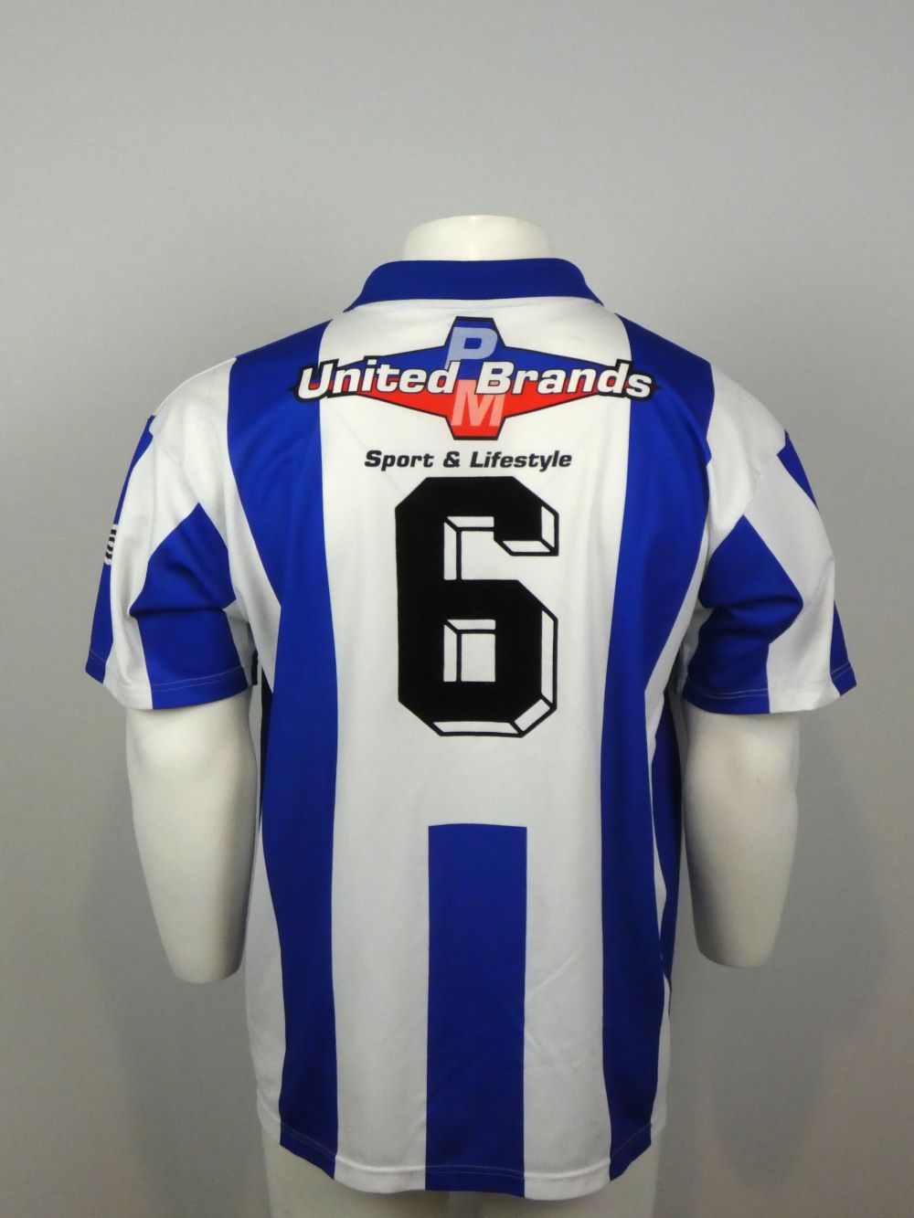 6136-Belgie-SV-Turnhout-thuisshirt-2004-2005-maatXL-achter