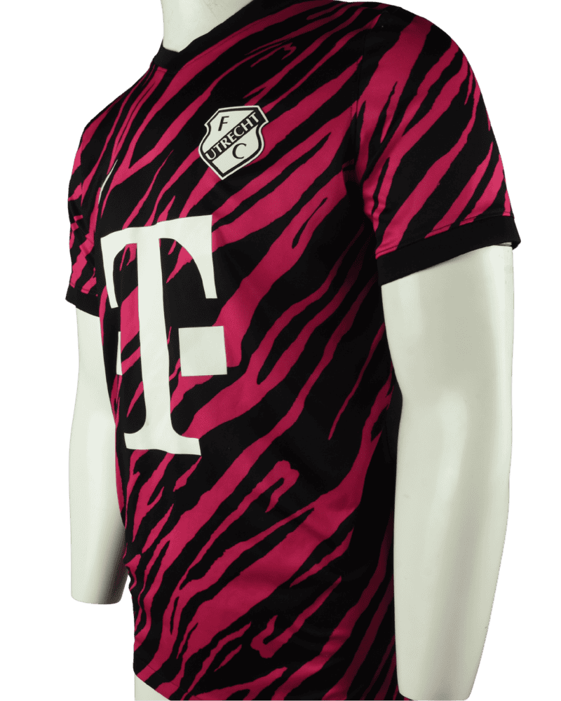 736-Nederland-FC-Utrecht-uitshirt-2022-2023-maatL-zij