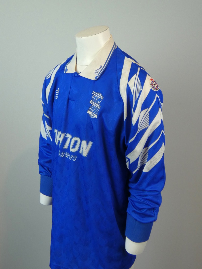 9702-Engeland-Birmingham City-Thuisshirt-Triton Showers-1993-1994-maatXL-zijkant